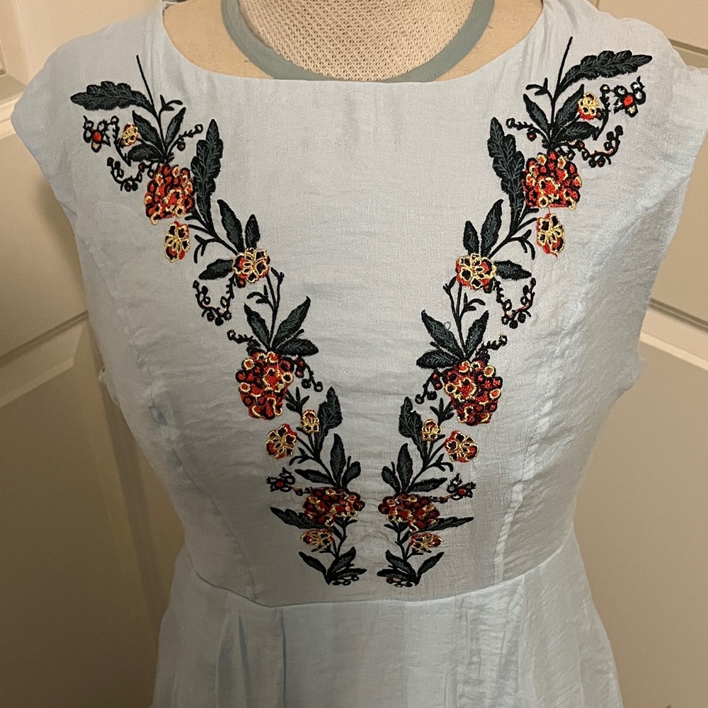 Chic Light Blue Floral Embroidered Midi Dress - Picture 9 of 15